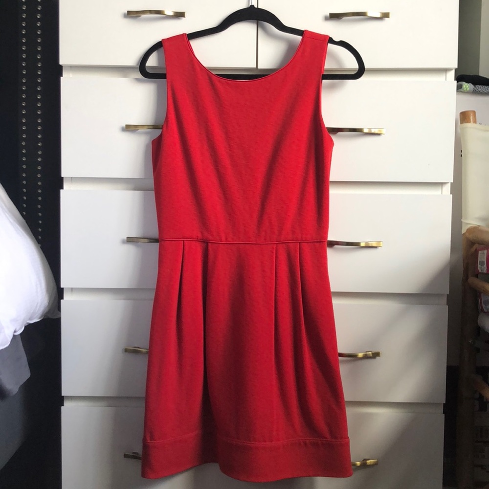 Red DvF sleeveless shift dress with pockets